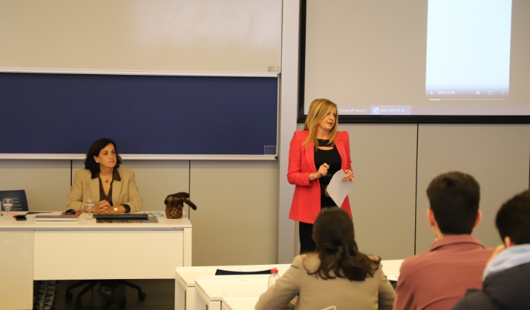 Rosario Alarcón, Directora del Instituto Andaluz de la Mujer de Córdoba y Provincia: "El feminismo nunca puede ser una guerra de unos contra otros"